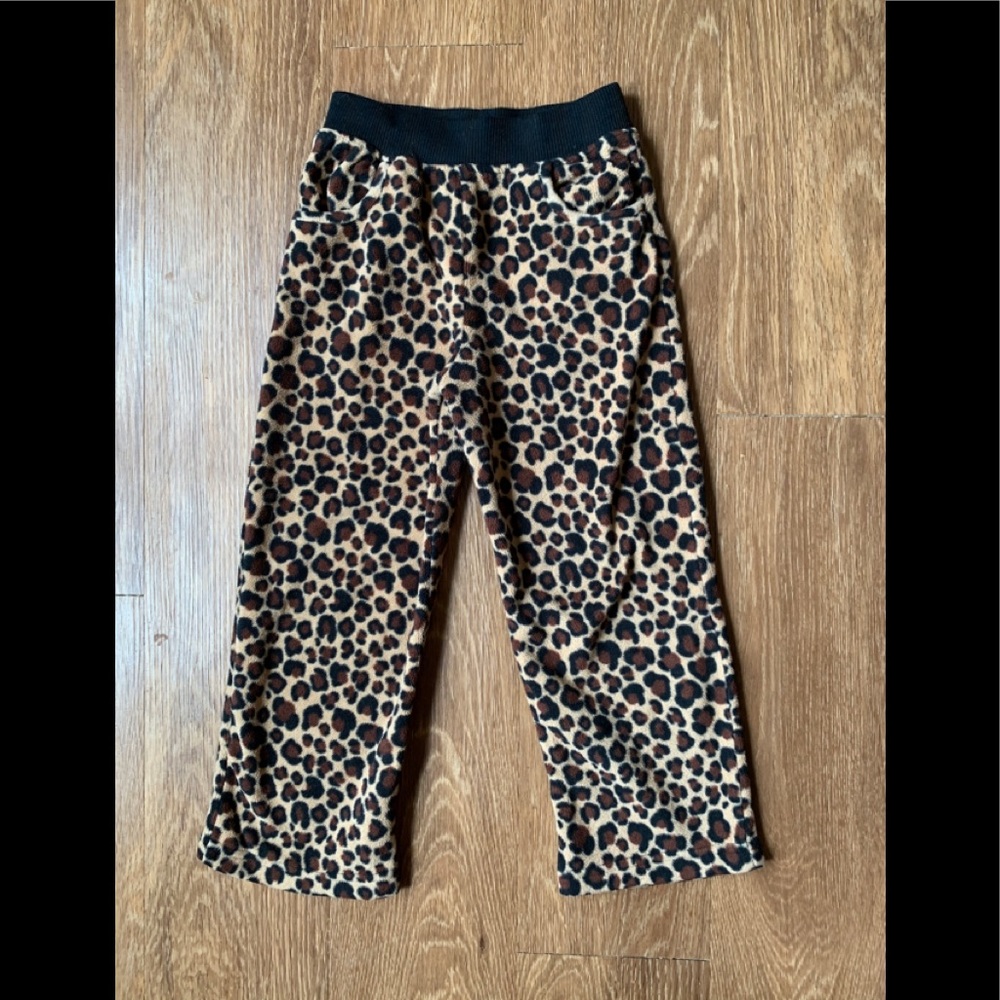 Girls cheetah print fleece pants